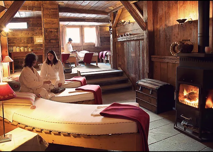 Chalet-Hôtel La Marmotte, La Tapiaz&SPA, The Originals Relais (Hotel-Chalet de Tradition)