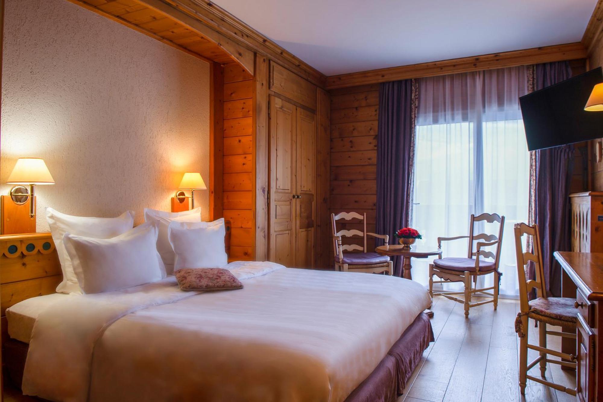 Hotel Chalet-hôtel La Marmotte, La Tapiaz&spa, The Originals Relais Les Gets